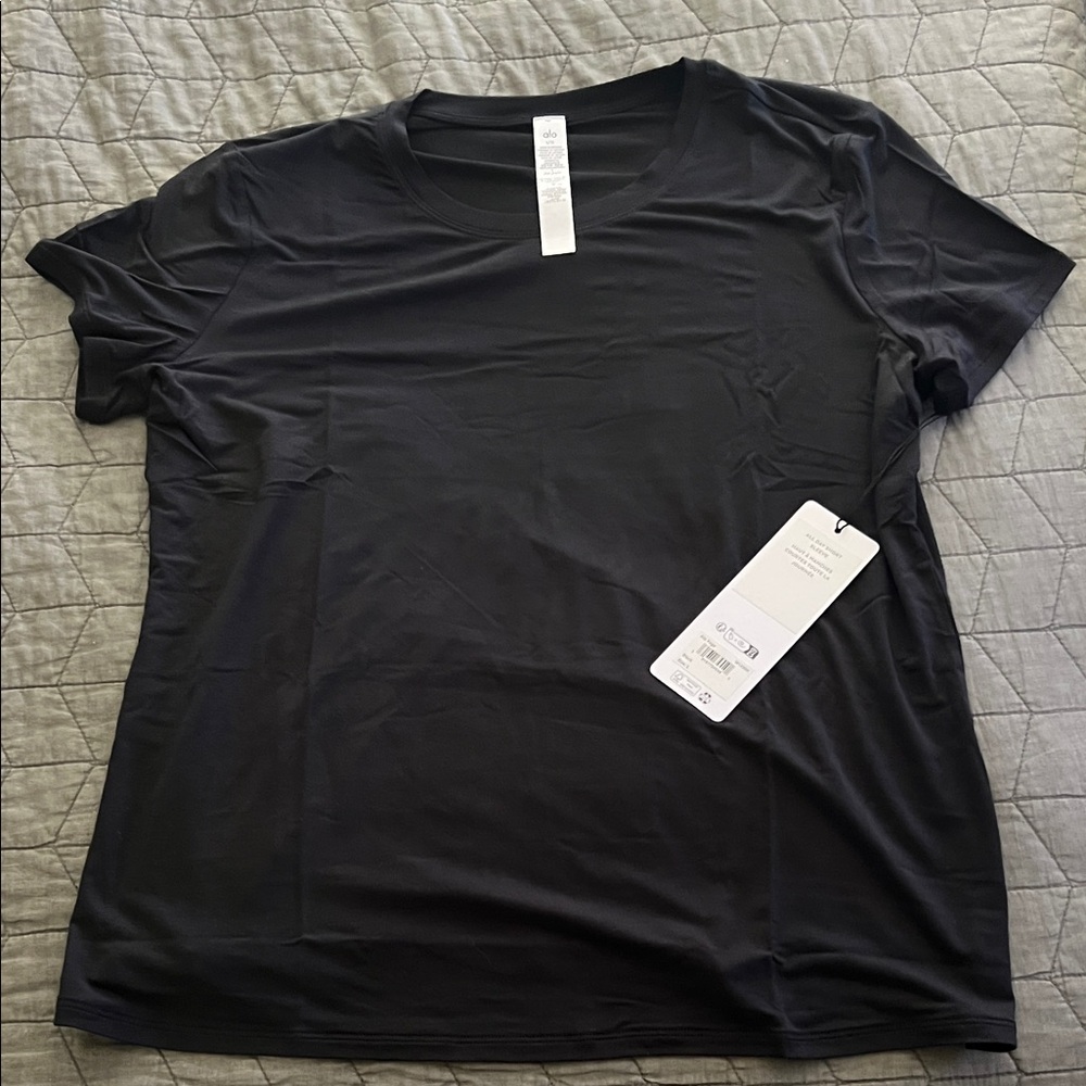 ALO Yoga Black Crew Neck Tee